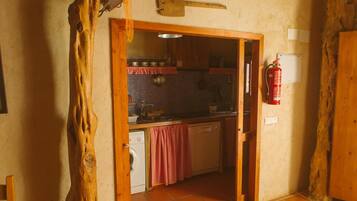 Apartment, 3 Schlafzimmer | Eigene Küche | Großer Kühlschrank, Mikrowelle, Ofen, Herdplatte