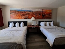 Ropa de cama de alta calidad y escritorio