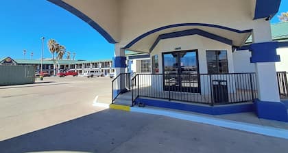 Days Inn by Wyndham Safford, AZ