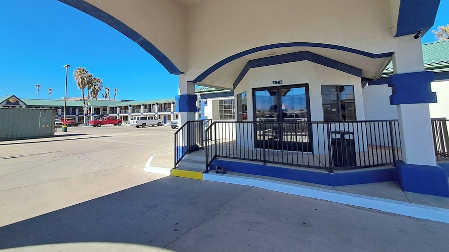 Days Inn by Wyndham Safford, AZ