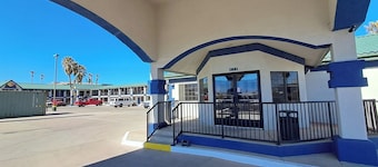 Days Inn by Wyndham Safford, AZ