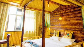 Habitación Deluxe doble | Decoración individual, escritorio, cortinas opacas y wifi gratis