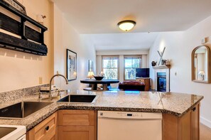 Interior - Premier 1Br~Silver Mill 8308-Walk to Slopes! (Keystone)