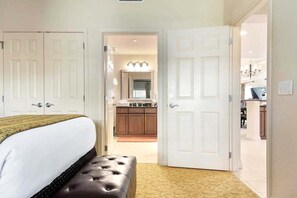 3 bedrooms, iron/ironing board, travel crib, free WiFi