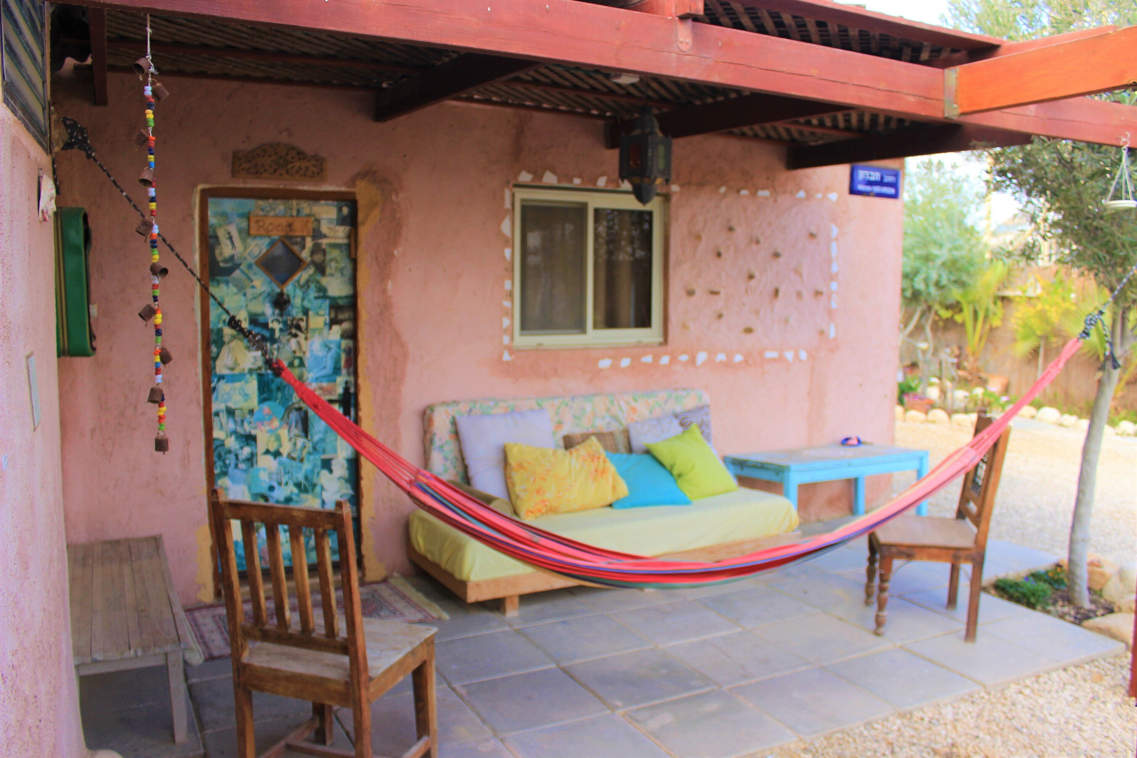 時尚三人房 | 羽絨被、記憶床墊、迷你吧、隔音