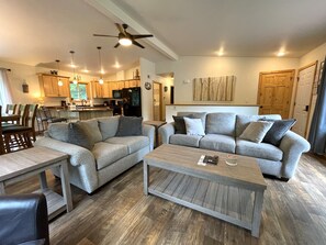 TV, fireplace, ping pong, streaming services
