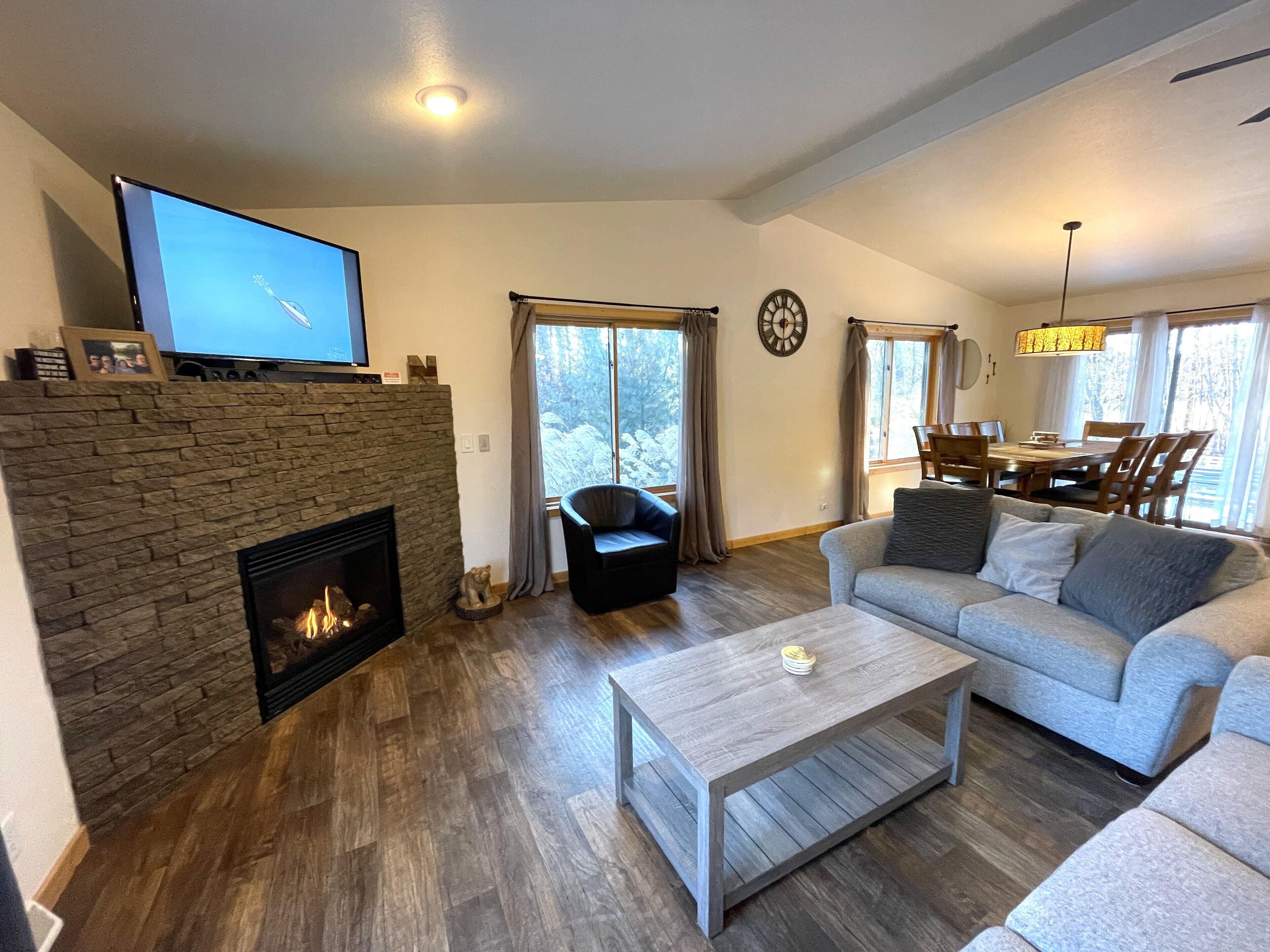 TV, fireplace, ping pong, streaming services