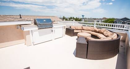 24 couchages! Maison de luxe avec 9 chambres, 8 salles de bain complĂštes, piscine, ascenseur et terrasse sur le toit