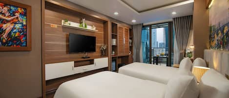 Presidential Double or Twin Room, Balcony, City View | Minibar, in-room safe, desk, soundproofing