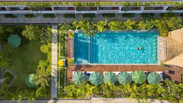 Outdoor pool, pool umbrellas, pool loungers