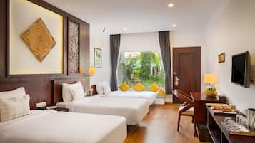 Chambre Triple Deluxe, vue piscine