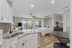 Iron/ironing board, free WiFi, bed sheets - Condo #8224 is a one of a kind beautiful condo! (Destin)