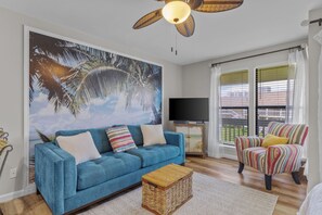 TV - Condo #8224 is a one of a kind beautiful condo! (Destin)