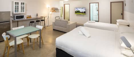 Executive studio suite, uitzicht op tuin | 1 slaapkamer, luxe beddengoed, pillowtop-bedden
