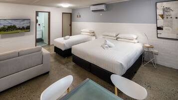 1 bedroom, premium bedding, pillow-top beds, free minibar items