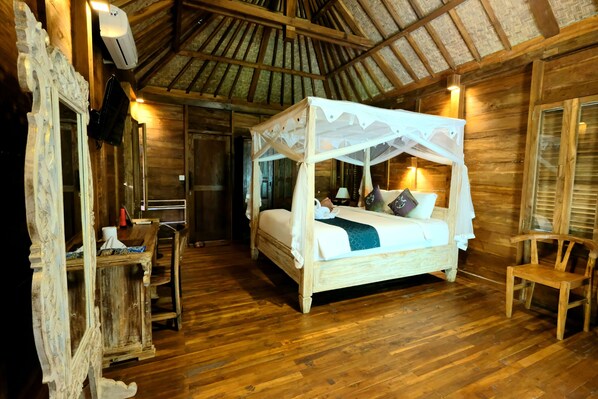 Deluxe Room, Terrace, Resort View | Desk, laptop workspace - Song Broek Jungle Resort (Payangan)