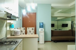City Apartment, 1 Bedroom | Room amenity - 1 BR Thamrin Residence City View By Travelio (Jakarta)