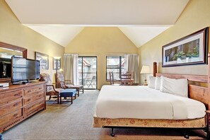 1 bedroom, bed sheets - Charming 2Br Steps to Snow-capped Adventures and Main St by RedAwning (Breckenridge)