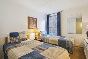 3 bedrooms, desk, free WiFi, bed sheets