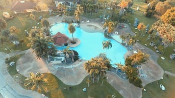 Utomhuspool