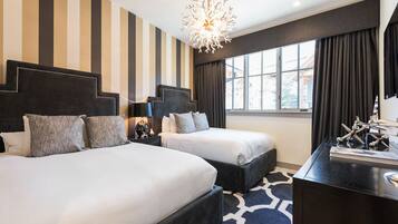 4 bedrooms, iron/ironing board, free WiFi, bed sheets