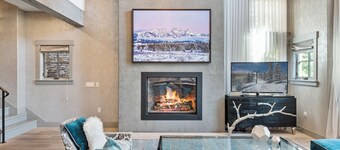 Cottage with Ski-in/Ski-out Access and Private Hot Tub!