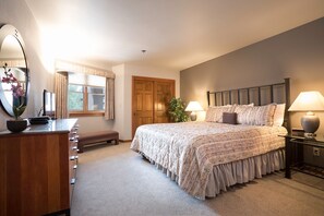 2 室のベッドルーム、アイロン / アイロン台、WiFi、ベッドシーツ