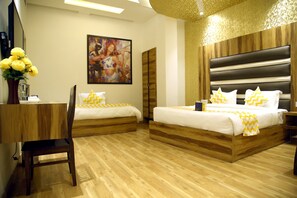 1 bedroom, minibar, desk, rollaway beds - Sallow Royal Suites (Amritsar)