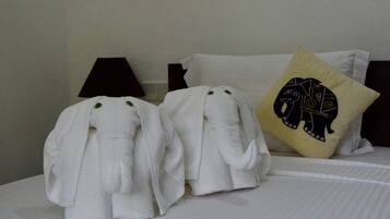 Standard Single Room | Desk, soundproofing, iron/ironing board, rollaway beds