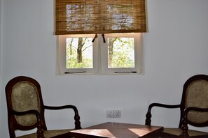 Chambre Simple Standard | Coin séjour