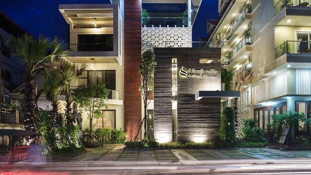 Front of property – evening/night - The Amazing Residence (Siem Reap)