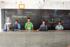 Concierge desk - Kafu Hostel & Pool (Siem Reap)