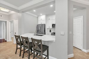 Fridge, microwave, oven, stovetop - The Magical Dream Getaway | Top Floor Oversized Condo with Kids Bedroom (Kissimmee)