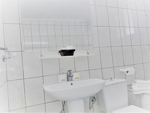 Bathroom - Sea La Vie Maisonette (Kavala)