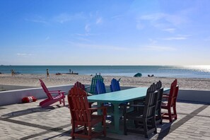 Unclassified image, 3 of 50, button