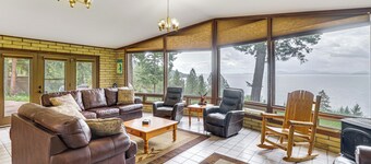 Flathead Lake Views: Scenic & Spacious Retreat!
