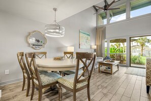 Dining - Unit 37, Sea Haven, 2 Bedroom Beach Condo (Panama City Beach)