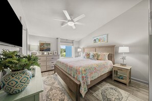 2 bedrooms, WiFi, bed sheets - Unit 37, Sea Haven, 2 Bedroom Beach Condo (Panama City Beach)
