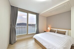 Chambre, 3 chambres | Literie de qualité supérieure, Wi-Fi gratuit