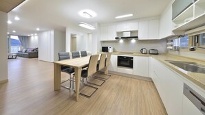 Pearl, Sapphire, Ruby- Extra Person Charge Pay On Site | Private kitchen | Coffee/tea maker, fridge, microwave, electric kettle - Geoje Jisefo Family Residence (Geoje)