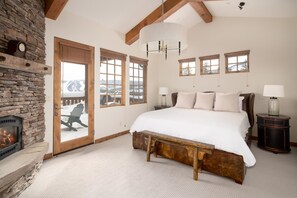 4 chambres, fer et planche à repasser, Wi-Fi gratuit, draps fournis