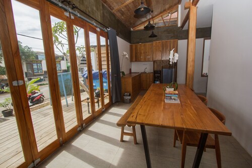 Green Hill Bed Station - Hostel