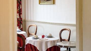 Daily full breakfast (EUR 12.50 per person)