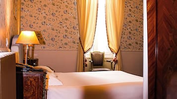 Comfort Double Room | Premium bedding, individually decorated, individually furnished, desk