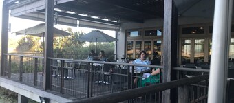 House in Durbanville Sonstraal Hights; is wine lands .25 km from Cape Town . 