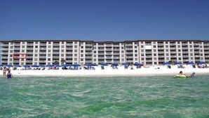 On the beach - IP 415: Sun, Sand, and Sophistication! Your Perfect Beachfront Escape! (Fort Walton Beach)