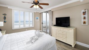 3 bedrooms, iron/ironing board, WiFi (free), bed sheets - IP 415: Sun, Sand, and Sophistication! Your Perfect Beachfront Escape! (Fort Walton Beach)