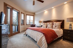 3 bedrooms, iron/ironing board, WiFi, bed sheets - CX313 | Ski In/Out | Spacious Floorplan | Winter Shuttle | Great Amenities (Steamboat Springs)