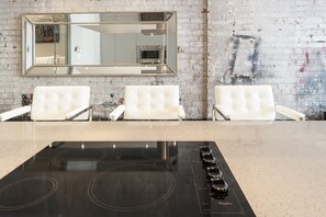 Interior - One-Bedroom Apartment (Montreal)