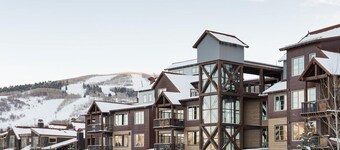 Last-Minute Savings! Glorious Cottage, Silver Star #15, with Private Hot Tub